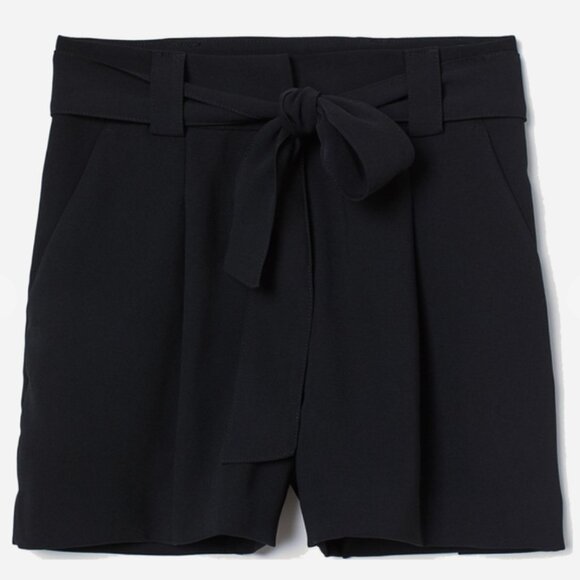 H&M Black Paperbag Shorts NWT - Tailored Black Shorts with Belt - Picture 3 of 9